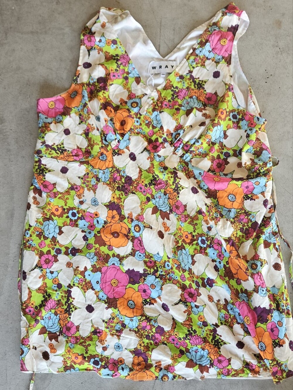 Floral V-Neck Sleeveless Top in Multicolor